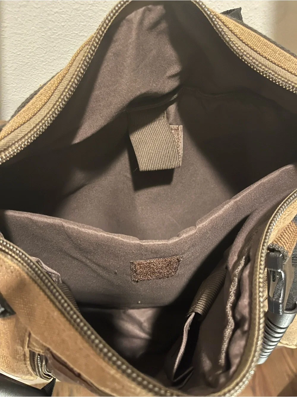 NWT Men's Brown Canvas Leather Messenger Bag - Backpack Shoulder strap Satchel